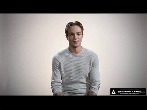 Hot Stud Shows How He Jerks Off XNXX