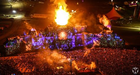 Man Found Naked And Afraid Wandering The Woods Around TomorrowWorld