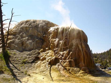 Mammoth Hot Springs Terraces An Unusual Waterfall Type