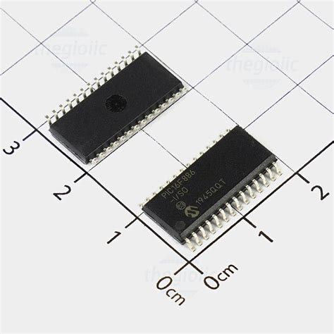 Pic F I So Bit Pic Microcontroller Mhz Kb Flash Pin