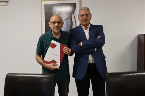 EL AYUNTAMIENTO DE LA ZARZA Y LA FUNDACIÓN CB FIRMAN UN CONVENIO PARA