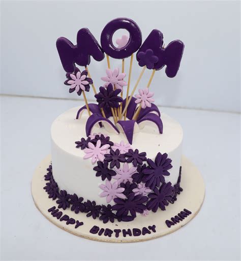 18 Photos Luxury Cake Design For Mothers Birthday