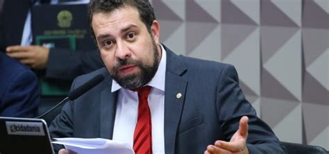 Vereadores Do PT Pedem Que Boulos Se Filie Ao Partido Para Disputar