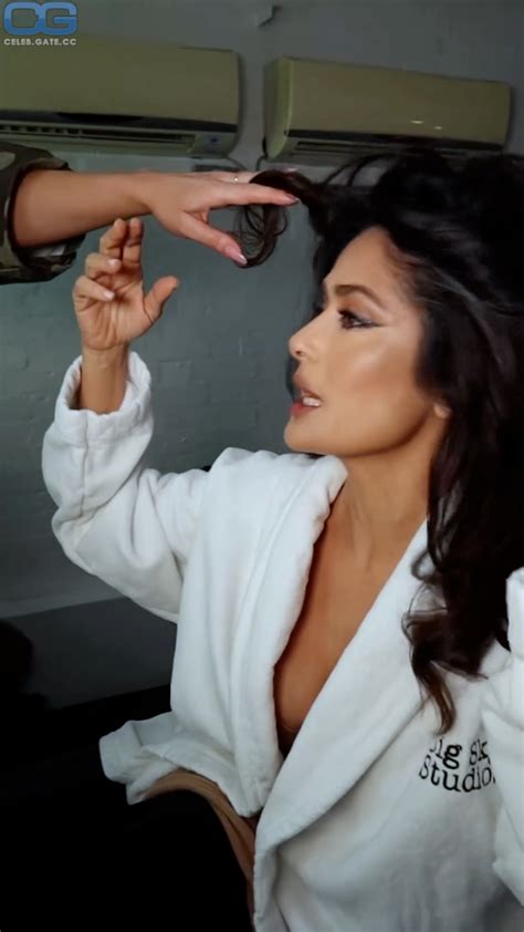Salma Hayek Nude 643 Hot Leaked Pics Naked 18 Uncensored