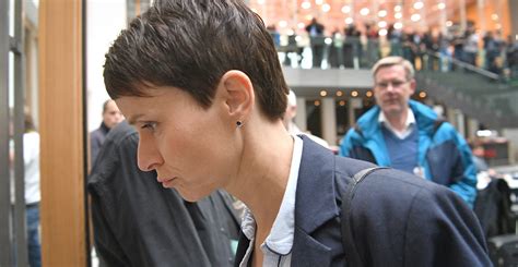 Frauke Petry wird nicht der AfD Fraktion angehören B Z Stimme