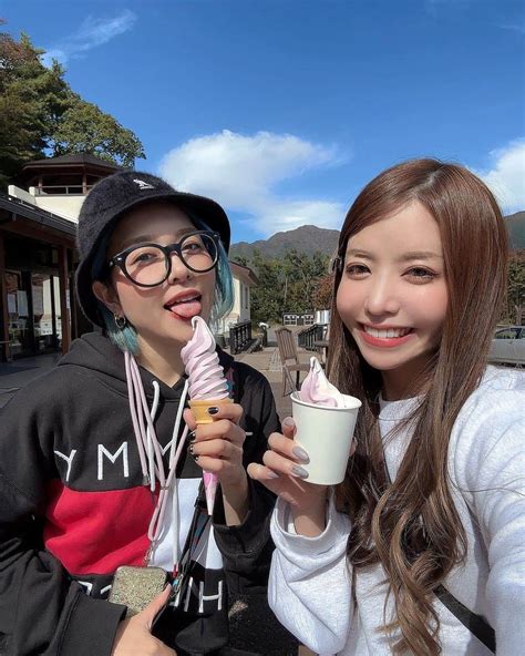 Reinaさんのインスタグラム写真 Reinainstagram「ドライブ🍦 今週も一緒にお出かけするんだー🩵 ドライブ 河口湖