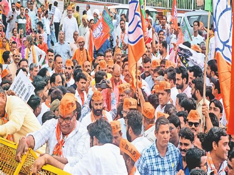 Bjp Surrounded By Rain In Great Siege Could Not Gather Crowd As Per