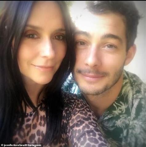 Jennifer Love Hewitt Makes Rare Move Of Showing Husband Brian Hallisay