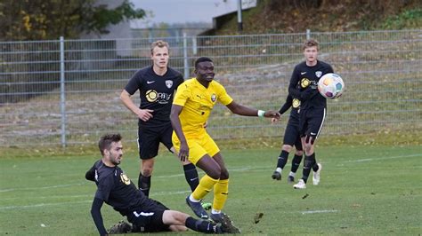 Fu Ball Bezirksliga Ost Fc T Ging Gegen Vfl Waldkraiburg