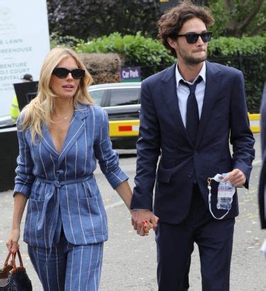 Sienna Miller enceinte de son deuxième enfant à 41 ans sublime en