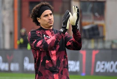 Guillermo Ochoa Vuelve A Brillar Con El Salernitana