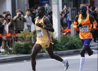 BENSON KIPRUTO Y SUTUME ASEFA KEBEDE GANAN EL MARATÓN DE TOKYO 2024