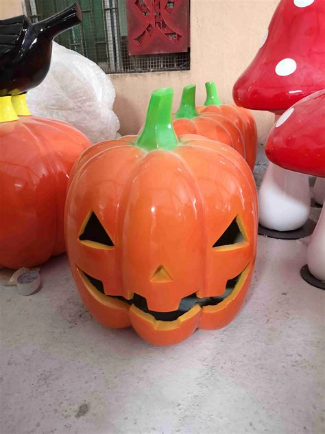 Giant Orange Fiberglass Outdoor Halloween Pumpkin For Halloween Decoration Buy Giant Halloween