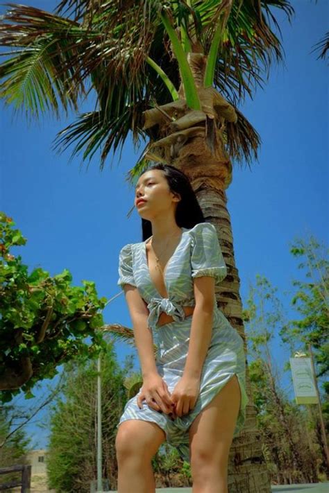 Quán quân The Voice Vũ Thảo My khoe body cực phẩm khi diện bikini
