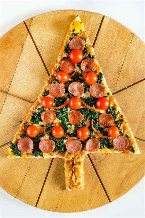 Delicious Christmas Tree Pizza