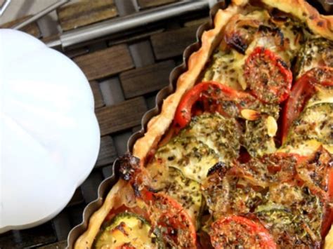 Tarte aux courgettes tomates oignons à la moutarde recette Tarte