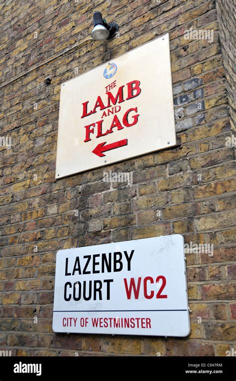 The lamb and flag pub london hi-res stock photography and images - Alamy