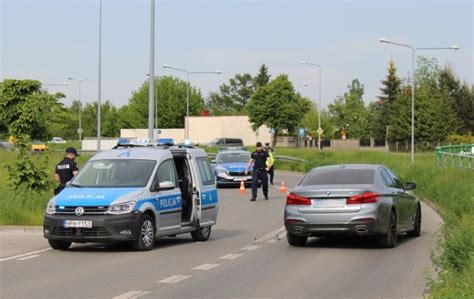 Wypadek na ulicy Świętego Brata Alberta w Radomiu Pijany policjant