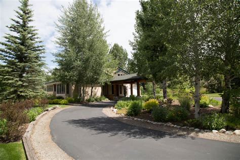 210 Starweather Dr, Ketchum, ID 83340 | MLS# 14-315755 | Redfin