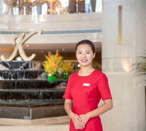 Lady In Red Kempinski Hotel Taiyuan