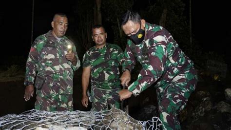 Foto Brigjen Tni Rizal Pantau Langsung Pekerjaan Jembatan Rusak Di