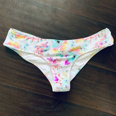 Victorias Secret Swim Victorias Secret Floral Scrunch Butt Cheeky