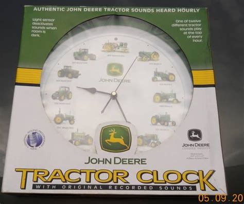 JOHN DEERE WALL CLOCK SOUND OF 12 TRACTORS THAT MADE JOHN DEERE FAMOUS