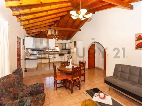 Casa Venta 3 ambientes 26 años 1 cochera 100m2 Atahualpa 3100