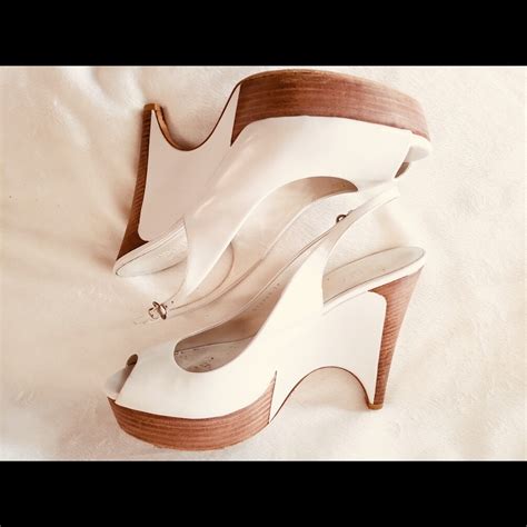 Gucci White Wedge And Wood High Heels Open Toe Gem