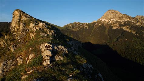 Mont César 1574m et Pic des Mémises 1674m par le col de Creusaz et