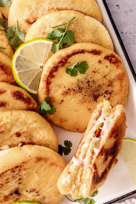 6-Minute Pupusas {Easy Authentic Recipe} - The Big Man's World