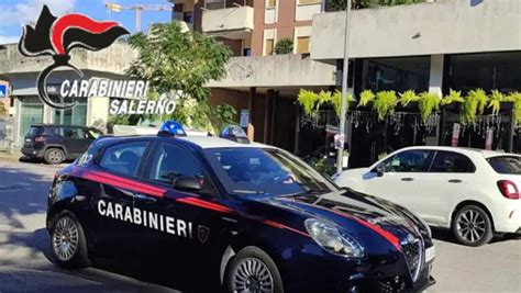 Salerno Ai Due Giovani Arrestati Ieri Si Contestano Gli Spari In Via