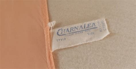 Nightgown S Vintage Peach Nylon Lingerie With Lac Gem