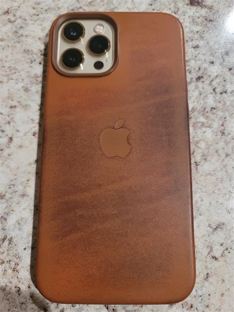 iPhone 12 pro max saddle brown leather case 2 weeks after buying. Sped ...