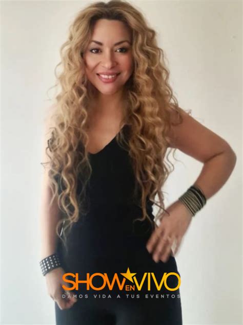 Shakira Doble Oficial Show En Vivo