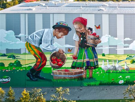 Największy mural w Polsce łowickie krajobrazy i folklor