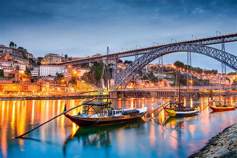 Viajar A Oporto • Portugal • Byatrip