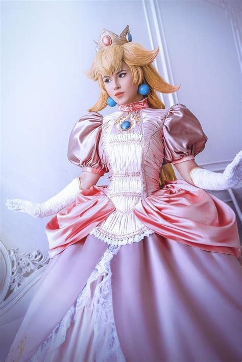 Princess Peach Cosplay By Leatlass Gaming Peach Cosplay Princess