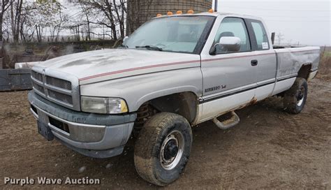 1996 Dodge Ram 2500 Club Cab Pickup Truck In Leavenworth Ks Item Df1595 Sold Purple Wave