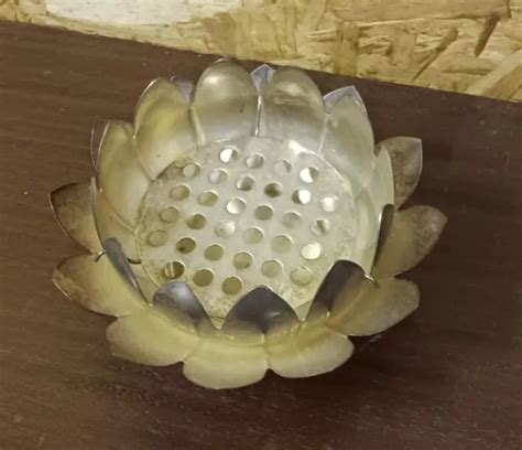 PIQUE FLEUR LOTUS Léonard Vintage Nénuphar Silver Plate Métal Argenté