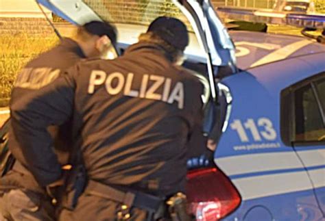 Vigevano Uccide La Compagna A Coltellate Cadavere In Casa Per Oltre 24 H