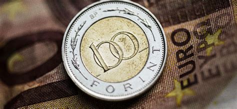 Gazdaság Erősödik a forint újra 410 alatt az euró hvg hu