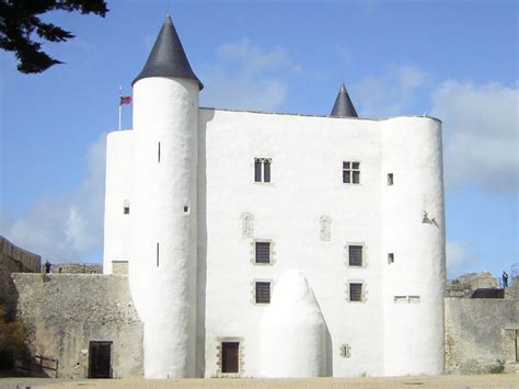 Noirmoutier Castle (Noirmoutier-en-l'Ile) | Structurae