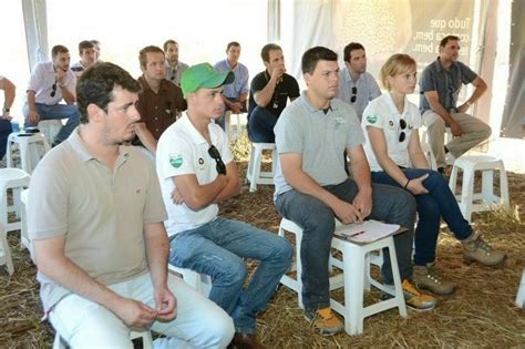 Fazenda Escola Realiza Dia De Campo Central De Not Cias