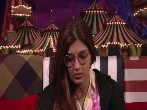 Bigg Boss 16 Promo 4 Oct 2022 Bigg Boss Again Strictly Took Action