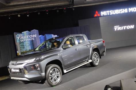 Foto Ini Dia Mitsubishi Triton Terbaru Harga Mulai Rp 250 Juta