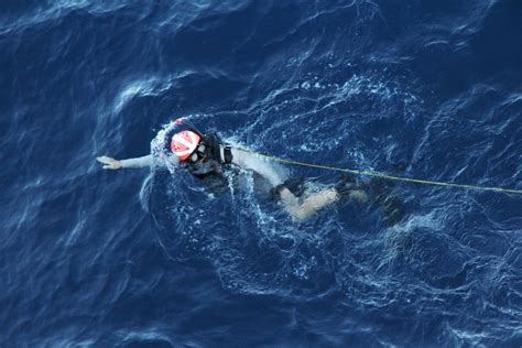 Dvids Images U S Navy Sailors Recover A Simulated Man Overboard