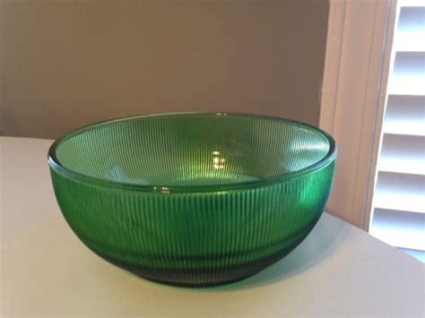 Vintage Hoosier Like Emerald Glass Bowl Ribbed Bowl Green Glass Bowl Textured Serving Bowl