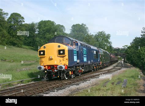 Class 37 37087 And D6737 At The Keighley And Worth Valley Railway West Yorkshire Uk June