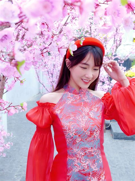 Hot girl vườn đào Kiều Trinh 8 năm vẫn hot nói không với scandal Báo Dân trí